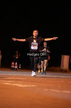 Runner Photo 1990724