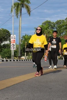 Runner Photo 1990750