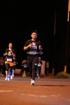 Runner Photo 1990815