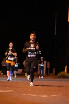 Runner Photo 1990823