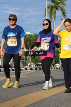 Runner Photo 1992075