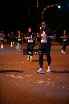 Runner Photo 1992086