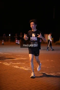 Runner Photo 1992114