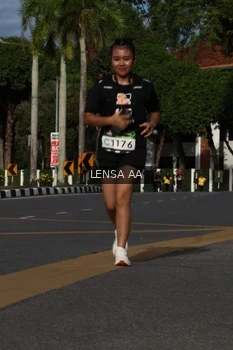Runner Photo 1994987