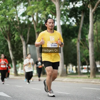 Runner Photo 1995938