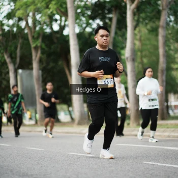 Runner Photo 1995951