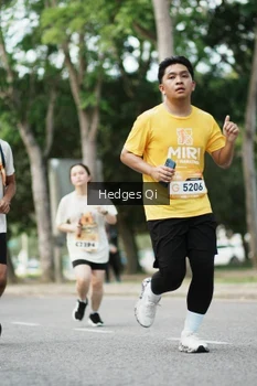 Runner Photo 1995975