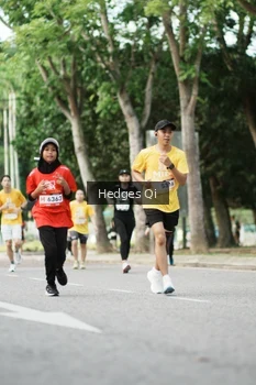 Runner Photo 1995976