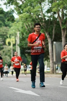 Runner Photo 1996063