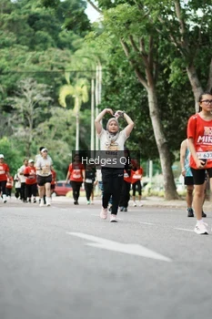 Runner Photo 1996095