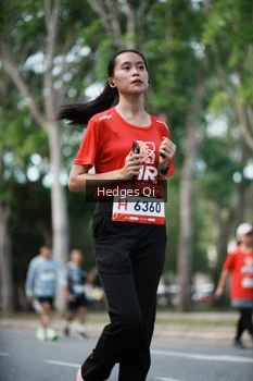Runner Photo 1996126