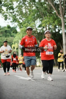 Runner Photo 1996139