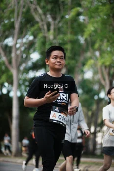 Runner Photo 1996275