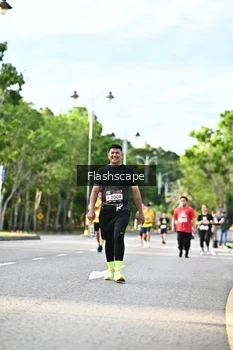 Runner Photo 1997244