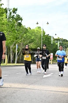 Runner Photo 1997265