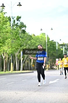 Runner Photo 1997338
