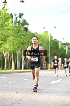 Runner Photo 1997350