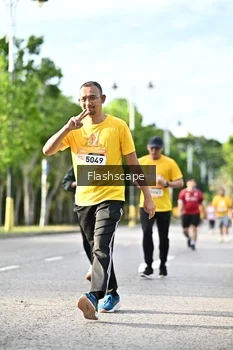 Runner Photo 1997352