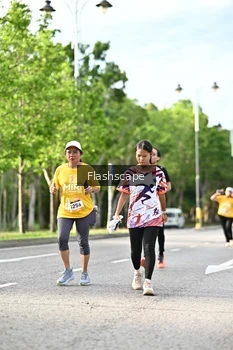 Runner Photo 1997362
