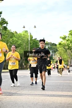 Runner Photo 1997370