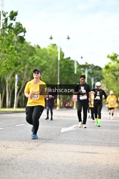 Runner Photo 1997436
