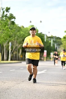 Runner Photo 1997445