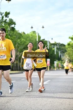Runner Photo 1997513