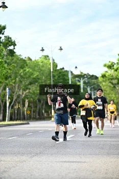 Runner Photo 1997545