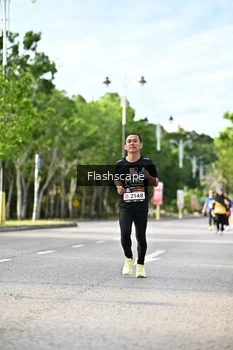 Runner Photo 1997585