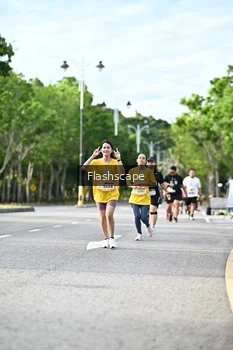 Runner Photo 1997666
