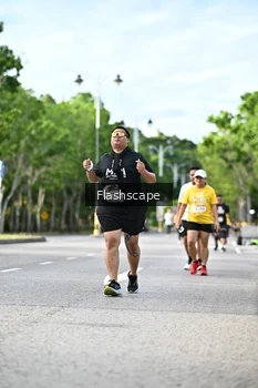 Runner Photo 1997676
