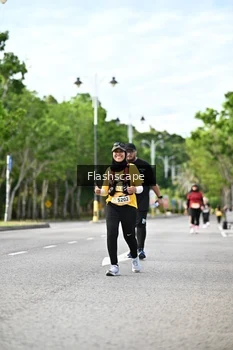 Runner Photo 1997823