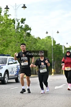 Runner Photo 1997829