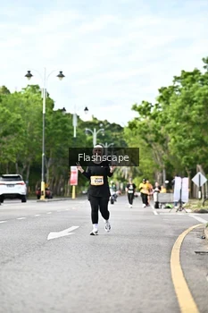 Runner Photo 1997839