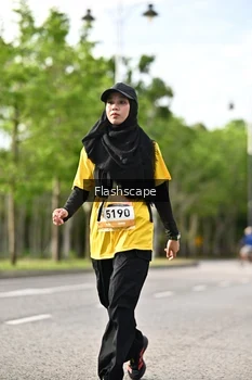 Runner Photo 1997857