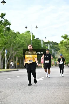 Runner Photo 1997863