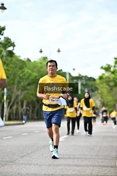 Runner Photo 1997900