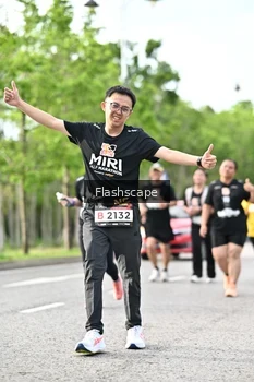 Runner Photo 1997980