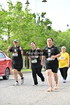 Runner Photo 1997987