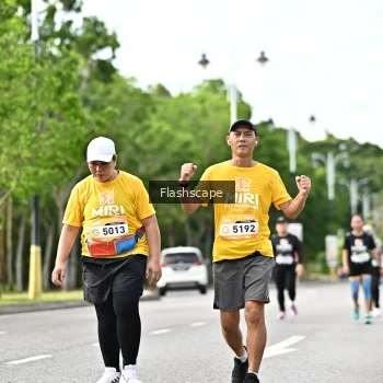 Runner Photo 1997999