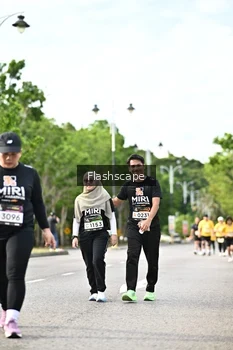Runner Photo 1998010