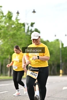 Runner Photo 1998040