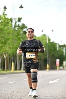 Runner Photo 1998054