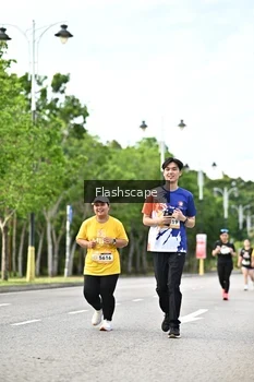 Runner Photo 1998077