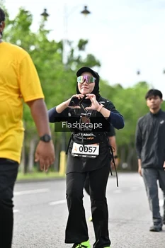 Runner Photo 1998107