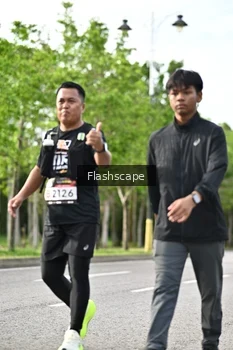 Runner Photo 1998114