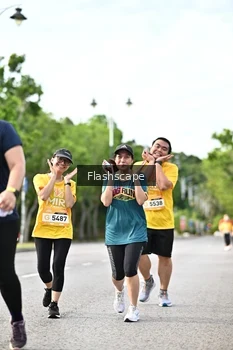 Runner Photo 1998159