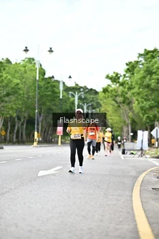 Runner Photo 1998171