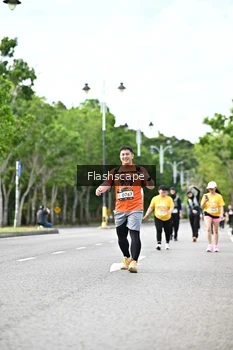 Runner Photo 1998183
