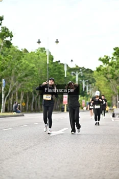 Runner Photo 1998208